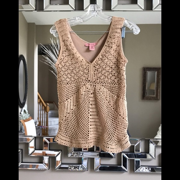 Bandolino Tops - BANDINO Gorgeous Lined Crocheted  Tank Top, Sz S!